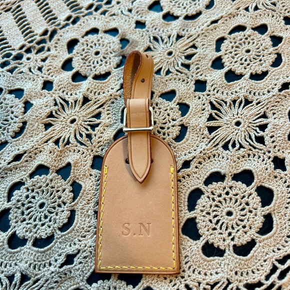 Louis Vuitton Brown Leather Luggage Tag - Picture 2 of 6